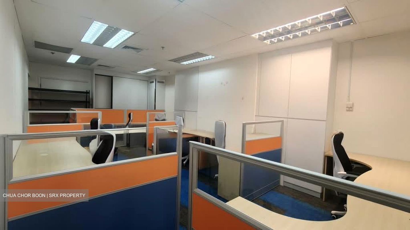 International Plaza (D2), Office #566899491
